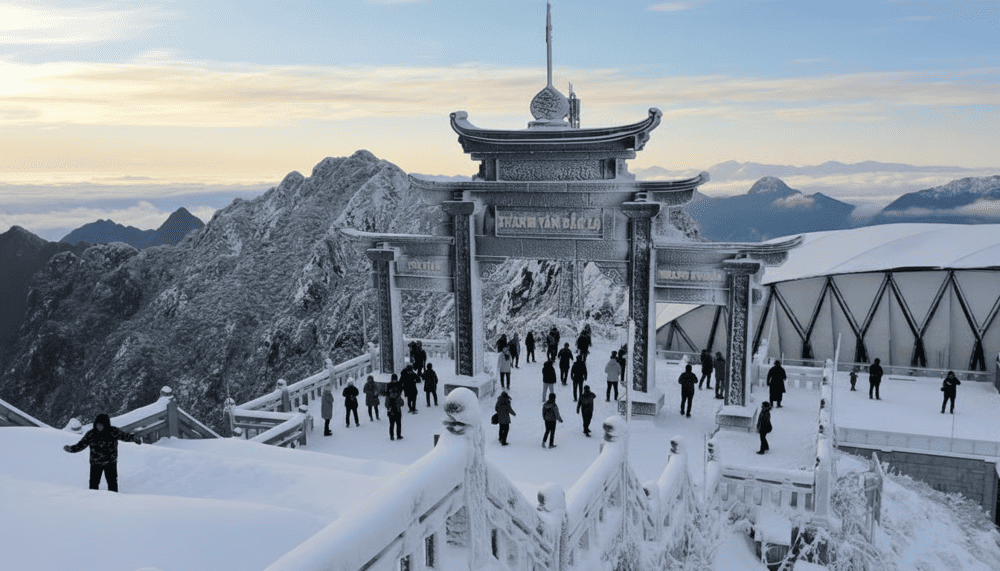 Before planning a snow-chasing trip, always check long-range forecasts and local weather updates to increase your chances of catching the snowfall